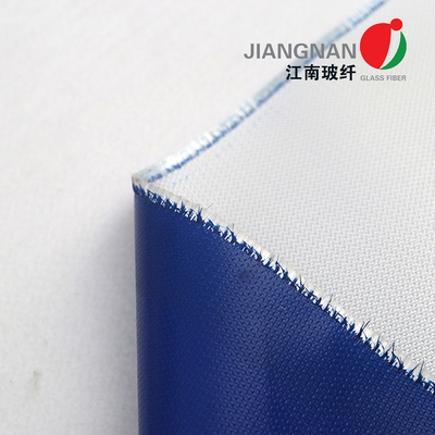 पाइपलाइन उच्च तापमान संरक्षण के लिए स्टेनलेस स्टील डालने के साथ फाइबरग्लास फायर पर्दा कपड़ा